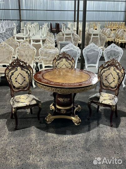 Стол и стулья в гостиную.Оплата при получении