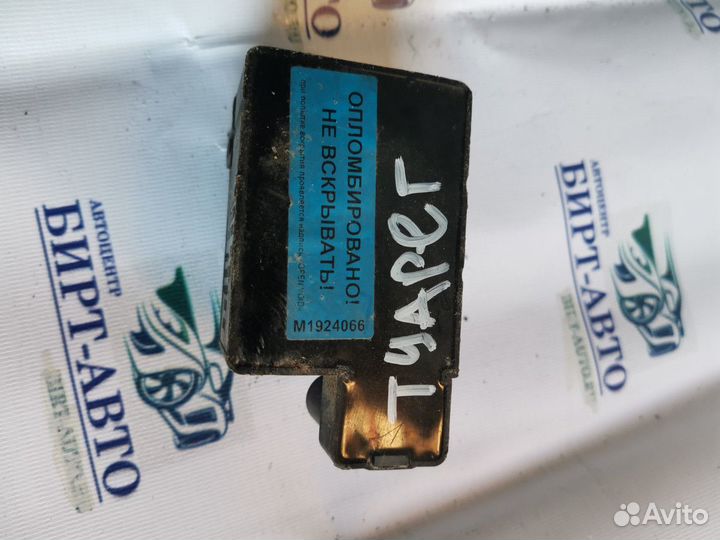 Блок клапанов пневмоподвески audi q7