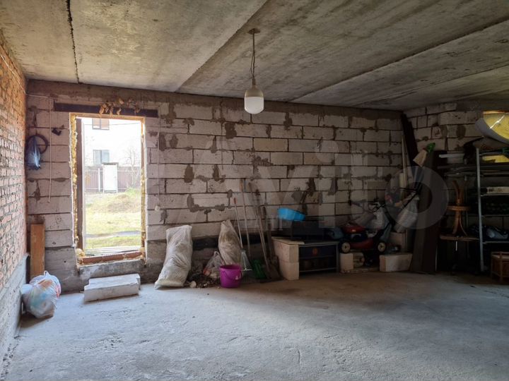 Коттедж 382 м² на участке 14 сот.