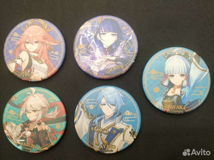 Значки аниме Геншин Импакт (Genshin Impact) разные