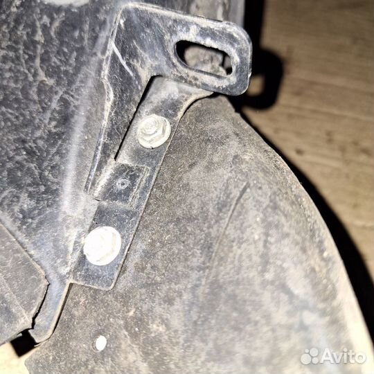 Водосток жабо Mercedes-Benz ML W163 Водосток жабо