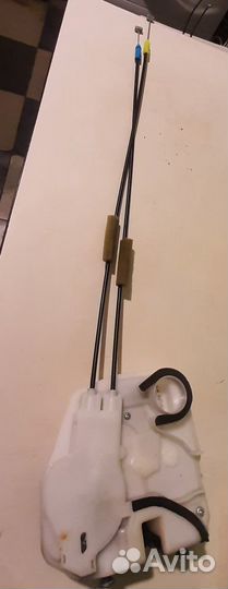 Замок двери передней правой mitsubishi outlander 3