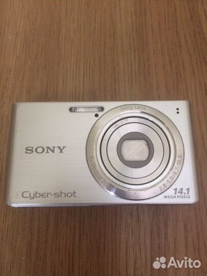 Цифровой фотоаппарат sony