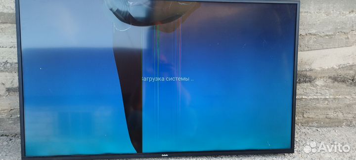 Телевизор SMART tv 55 бу разбит экран тв работает