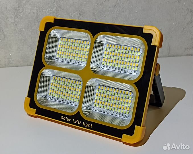 Суперъяркий прожектор аккумуляторный 9000 Mah