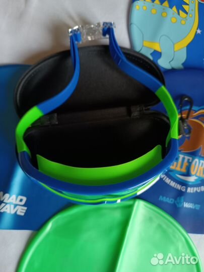 Очки для плавания детские, футляр, шапочка