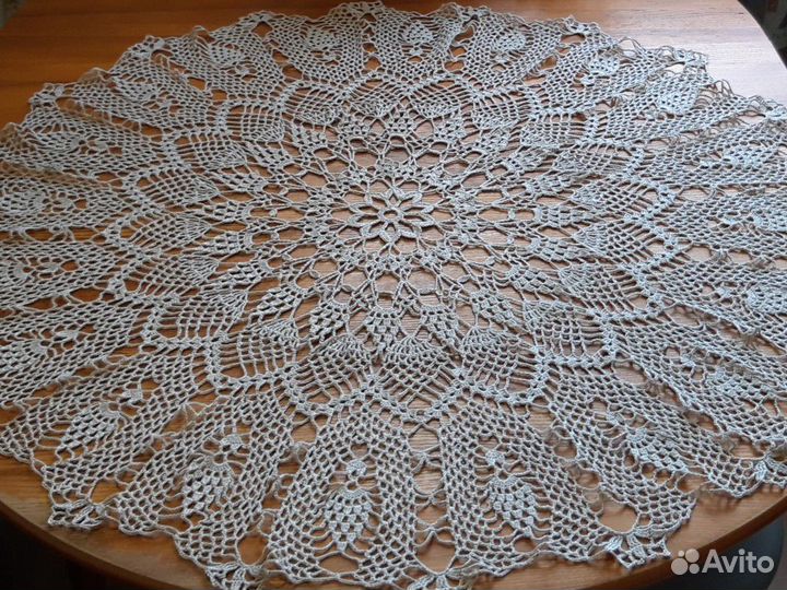 Скатерть ручной работы