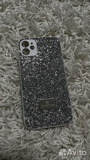 Чехлы на iPhone 11