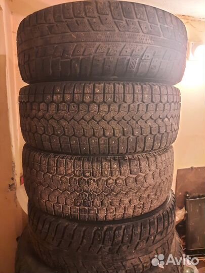 Kumho 722 205/60 R16