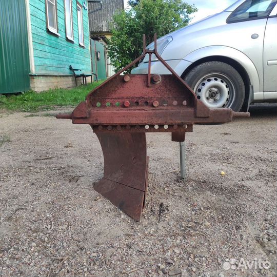 Плуг для мини-трактора мтз-132