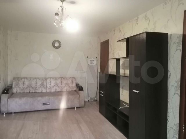 2-к. квартира, 43 м², 2/4 эт.