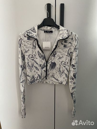 Лонгслив Bershka