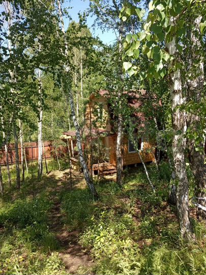 Дача 20 м² на участке 10 сот.