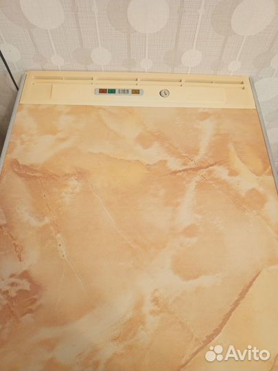 Продам морозильную камеру