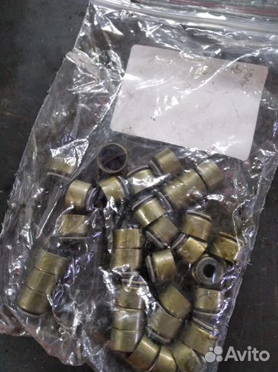 Головка блока цилиндра новая J24B Suzuki Grand V