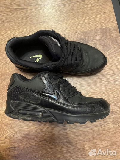 Кроссовки nike женские