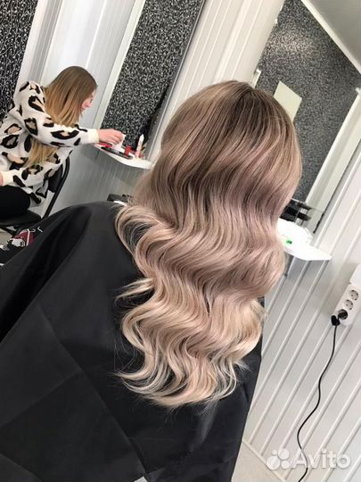 Модель на стрижку и окрашивание