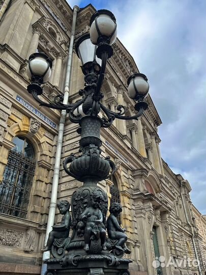 Индивидуальные экскурсии по парадным и дворам