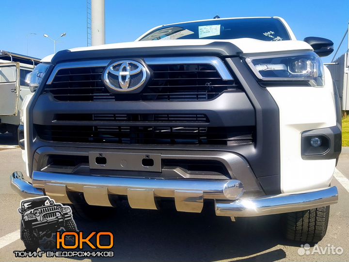 Защита переднего бампера Toyota Hilux Black Onyx