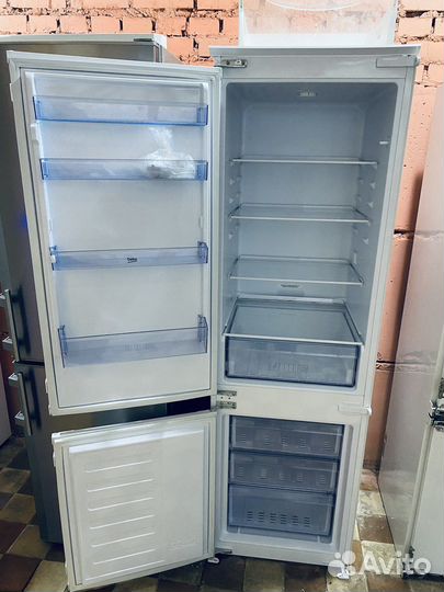 Встраиваемый холодильник Beko