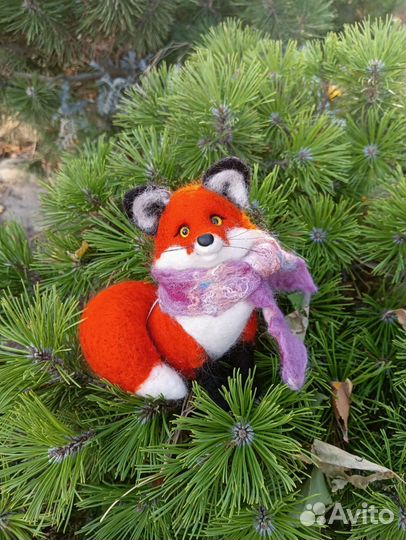 Лиса - валяная игрушка из овечьей шерсти