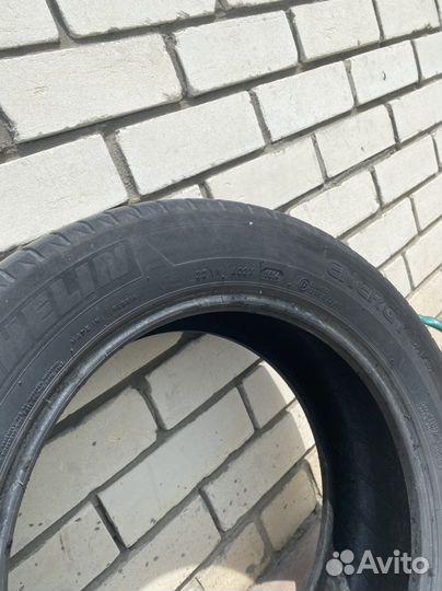 Michelin X Energy 215/55 R16 93V