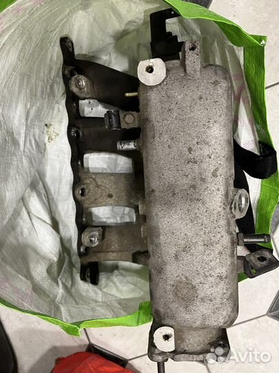 Впускной коллектор 2831038007