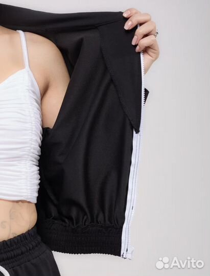 Костюм спортивный