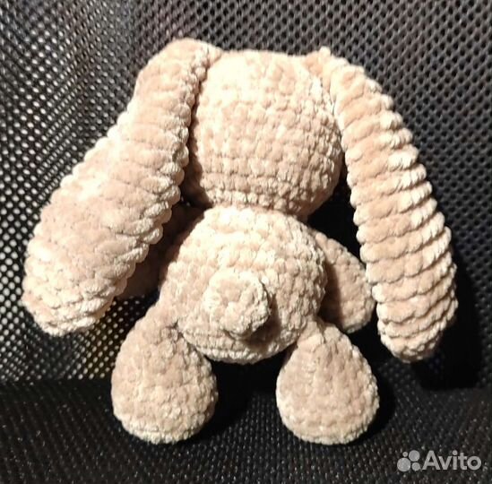 Вязаные игрушки Зайка