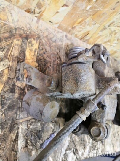 Суппорт тормозной задний Kia Picanto 1 хетчбек 1