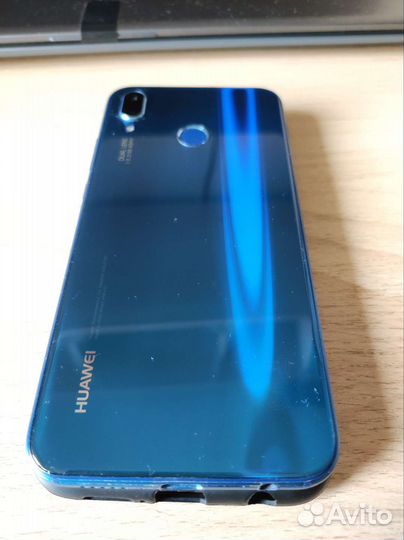 Телефон Huawei p20 lite