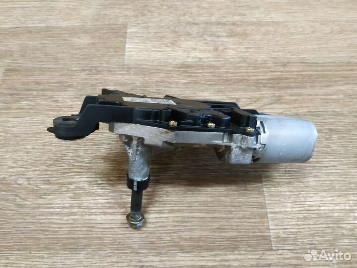 Мотор заднего стеклоочистителя Mazda 3 BK