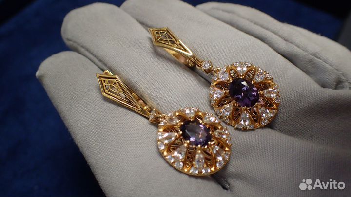 Золотые серьги со шпинелью Maxim Demidov