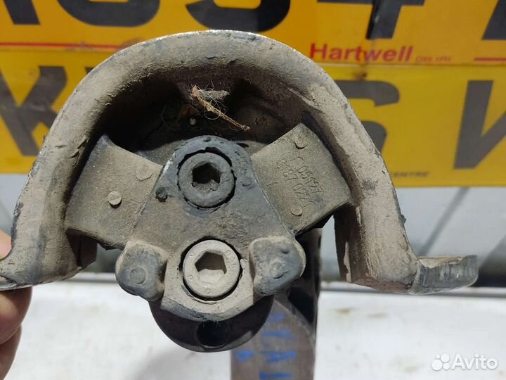 Опель Вектра А / Астра Ф, правая опора двигателя