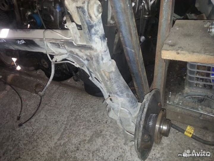 Балка Chery Amulet задняя со ступицами