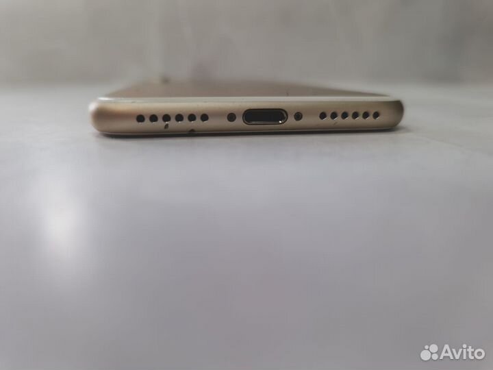Смартфон Apple iPhone 7 2/128 гб