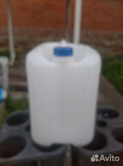 Канистра 10 литров бу