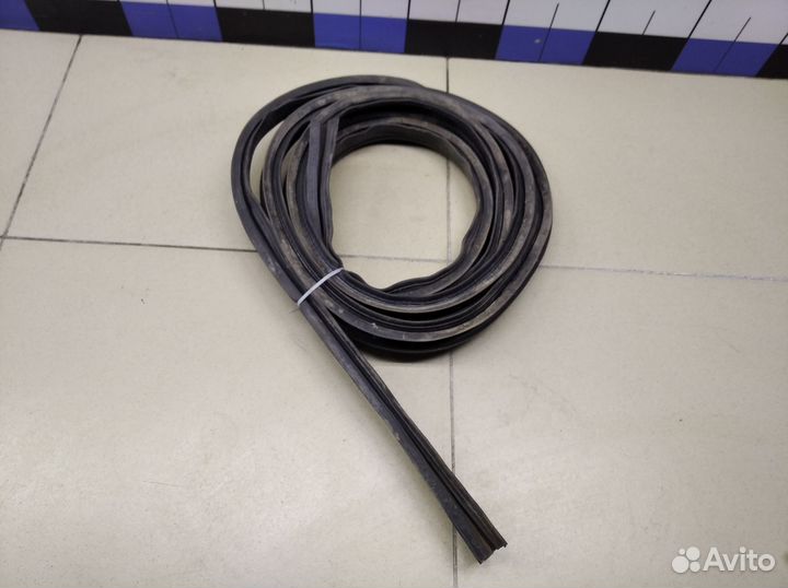 Уплотнитель багажника Almera N16 2000-2006