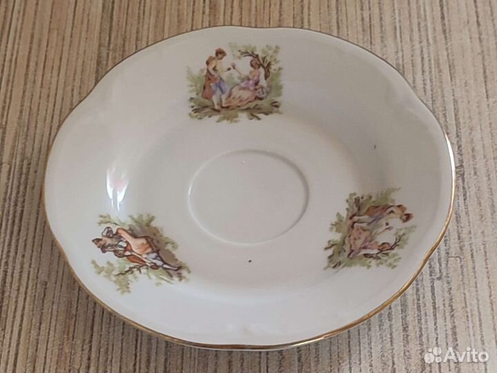 Тарелочки. Блюдечки. Маленькие. Цена за 4 штуки