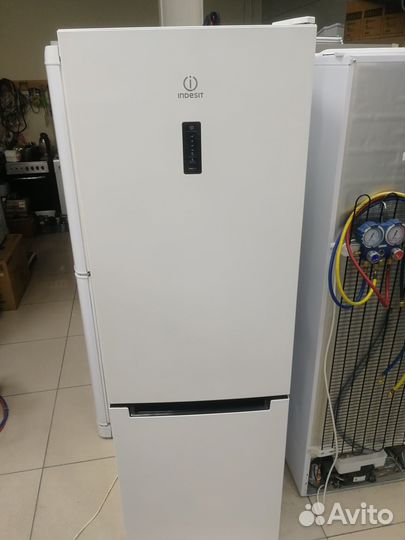 Холодильник Индезит ноуфрост высота 186см