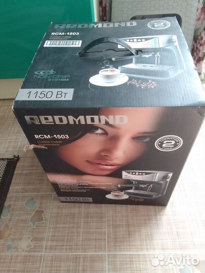 Продам кофеварку redmond rcm-1503