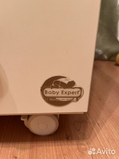 Комод и кровать Baby Expert