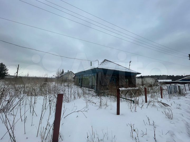 Дом 50 м² на участке 11 сот.