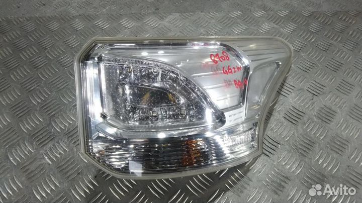Фонарь 8330B104 Mitsubishi Outlander (2012-2015)