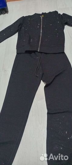 Спортивный костюм женский новый