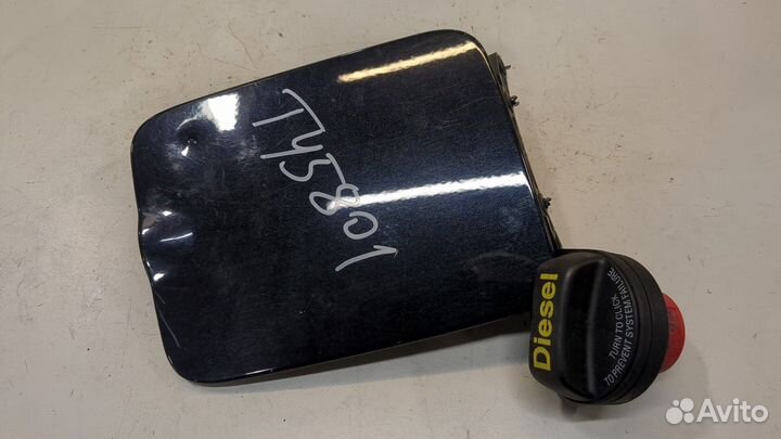 Лючок бензобака Volvo XC90, 2010