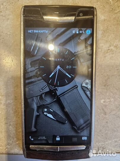 Vertu New Signature Touch Clous de Paris Alligator, 4/64 ГБ