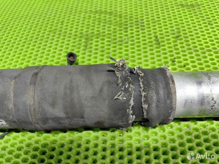 Амортизатор задний Cadillac Escalade GMT900