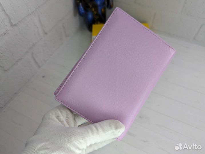 Обложка на паспорт кожаная Fendi