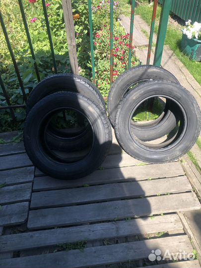 Yokohama Ice Guard IG30 215/60 R16